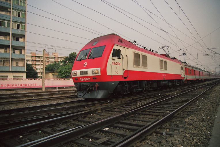 SS9 0100.jpg